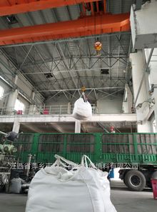 7月4日萍鄉(xiāng)科隆化工填料廠發(fā)貨新疆某化工廠惰性瓷球填料98立方，助力新疆環(huán)保產(chǎn)業(yè)發(fā)展